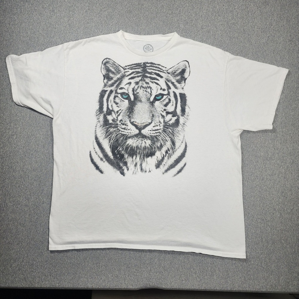 DOM Tiger Graphic T-Shirt Mens 2XL White Good Blue Eyes Animal Print Tee
